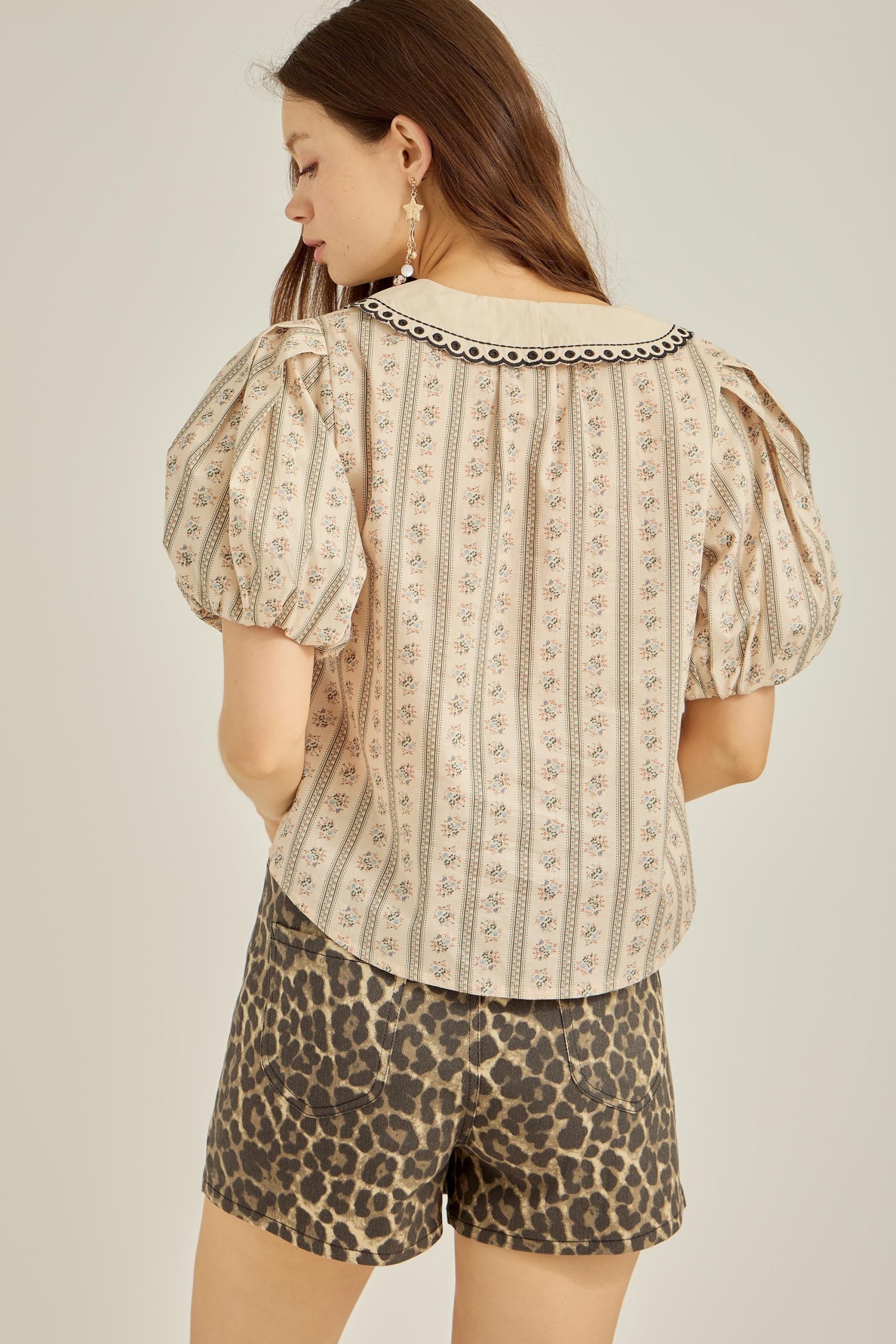 peter pan collared top