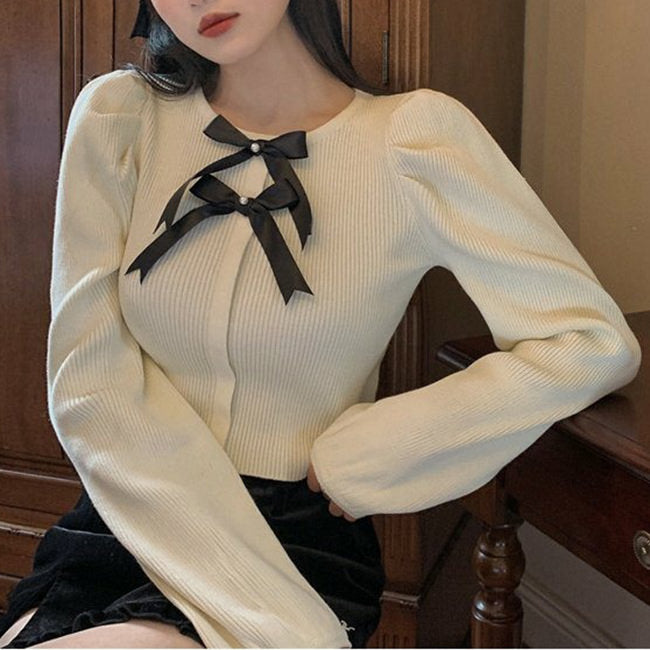 parisian style ribbed top with bows